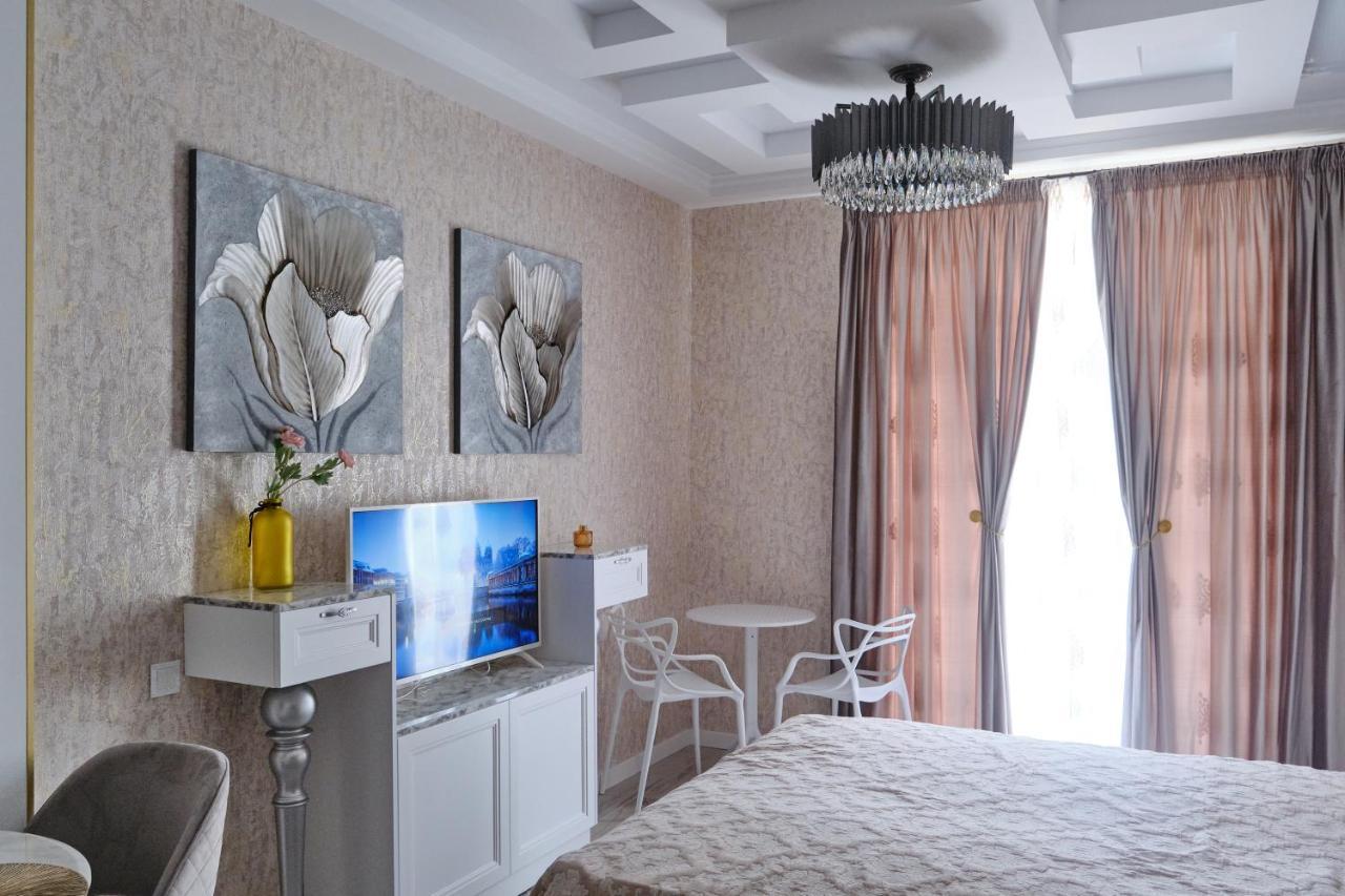 Luxury Apartments Sea View Julymia Odessa Exteriör bild