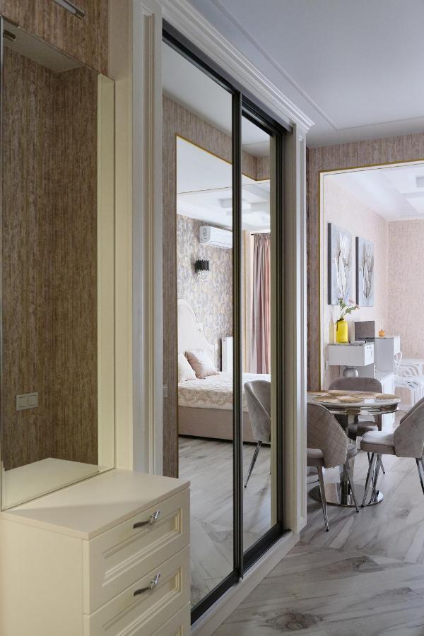 Luxury Apartments Sea View Julymia Odessa Exteriör bild