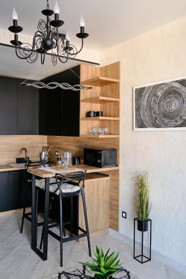 Luxury Apartments Sea View Julymia Odessa Exteriör bild